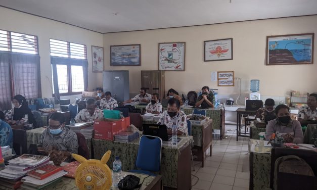 IN HOUSE TRAINING SMAN 3 MERAUKE TAHUN 2021